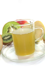 Kiwi-Apfel-Tee