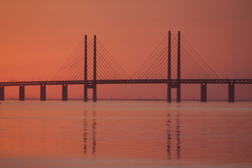 Brücke im Sonnenuntergang