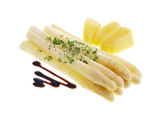 white asparagus with boiled potatoes and cress