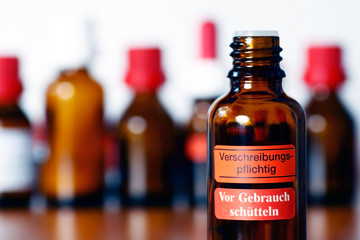 Arzneiflaschen