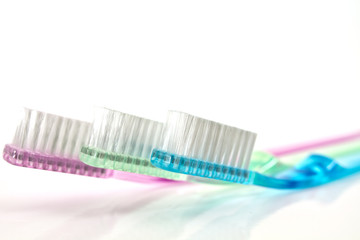3 Toothbrushes