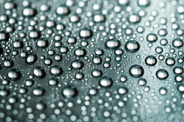 Wasser. Water. Aqua. H2O.