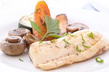 Tilapiini Filet mit Champinon