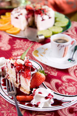 cake with strawberries