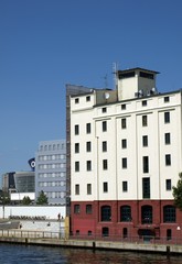 Fototapeta premium Speicher an der Spree
