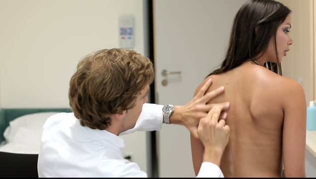 beim ARZT - R&uuml;cken