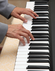 Obraz premium Play the piano