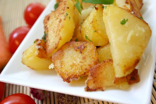 Gold-braune Bratkartoffeln