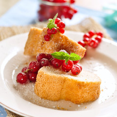 kuchen mit johannisbeer deko