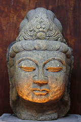 Fototapeta na wymiar Buddyjski posąg bogini w Tajlandii