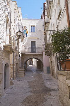 Alleyway. Palo del Colle. Apulia.