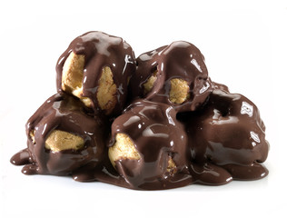 profiterole, classic italian dessert with chocolate