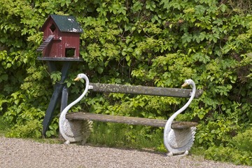 Swan garden bench & birdbox, Anholt  moated castle