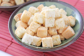 Croutons