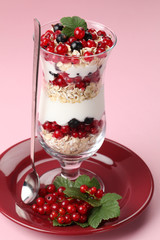 Red and black currant parfait with yogurt and oatmeal
