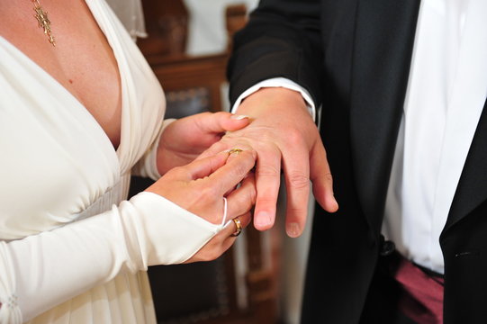 Hochzeitsringe - Ring aufstecken