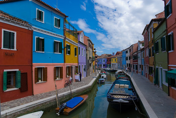 Fototapeta na wymiar Wenecja, Burano wyspa kanał