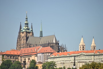 Fototapeta na wymiar Prague castle and Saint Vitus cathedral