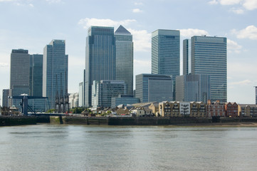Fototapeta na wymiar Canary Wharf, London Docklands, oglądane od Greenwich w Londynie