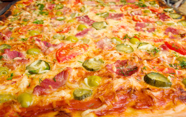 pizza ham and vegetable