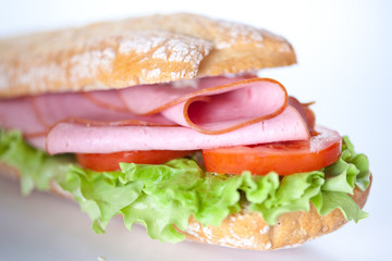 sandwich of ham lettuce and tomato