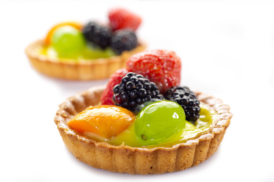 italian fruits pastry - pasticcini di frutta