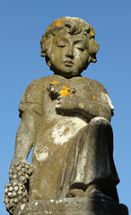 Fototapeta na wymiar beautiful ancient tomb statue, Pitigliano, Italy