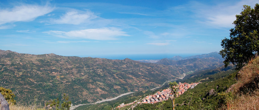 Ogliastra vista aerea - Montagna del Taccu