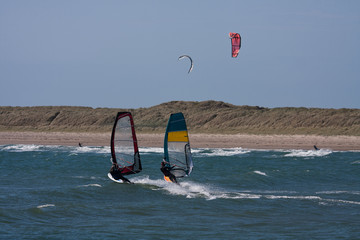 Obraz premium Strong winds at Rhosneiger