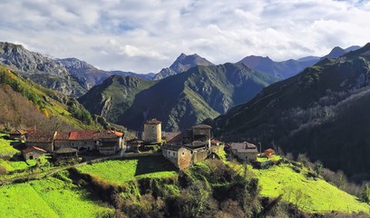 Fototapeta na wymiar Bandujo, Proaza, Asturia, Hiszpania