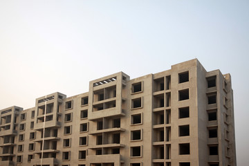 Fototapeta premium an unfinished high-rise building