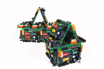 Elektronisches Kartenhaus