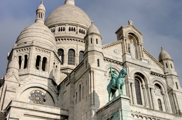 Fototapeta na wymiar basilique de Montmartre