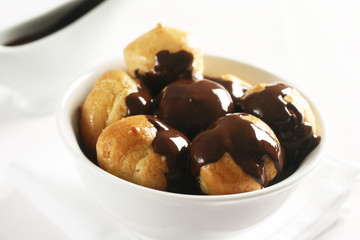 Profiteroles
