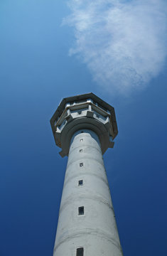 DDR-Grenzturm an der Ostseek&uuml;ste in K&uuml;hlungsborn