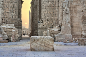 Early morning in Karnak © Cisek Ciesielski