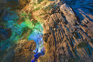 chine,guillin  : grotte de la flute aux roseaux