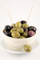 Apéritif - Mélange d'olives marinées #1