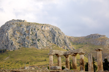 apollon temple in corinth