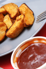 herzhafte Kartoffelecken mit Dipp