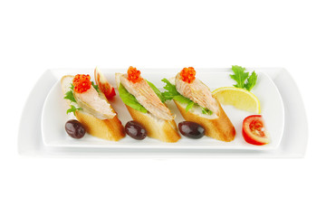 salmon chunks and caviar on baguette