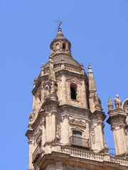 Fototapeta na wymiar Torre de la catedral de Salamanca
