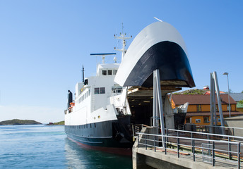 Opening ferry at the pier