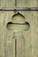 spade shaped door decoration