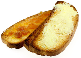 tartines de pain grillé avec beurre et confiture, fond blanc