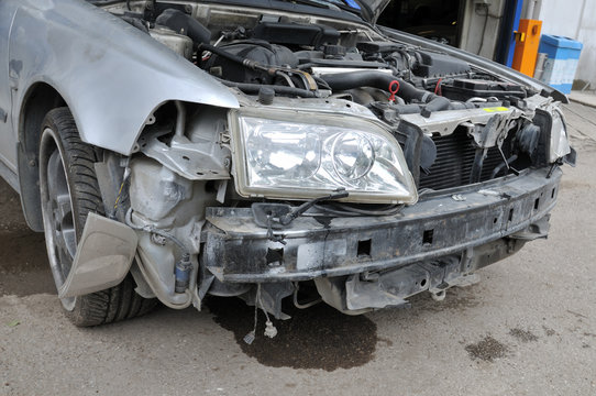 Crashed car - a series of CRASHED CAR images.