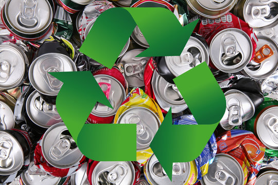 lattine di alluminio riciclabili