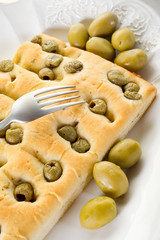 focaccia with olives - focaccia con olive