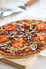 tasty tomato pizza