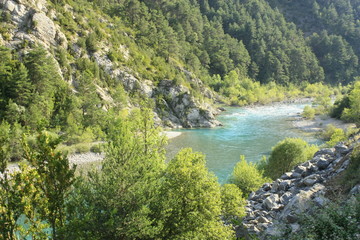 Fototapeta na wymiar ara Rzeka w Pirenejach